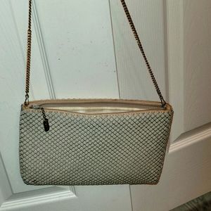 Lyrella metal chain off white bag